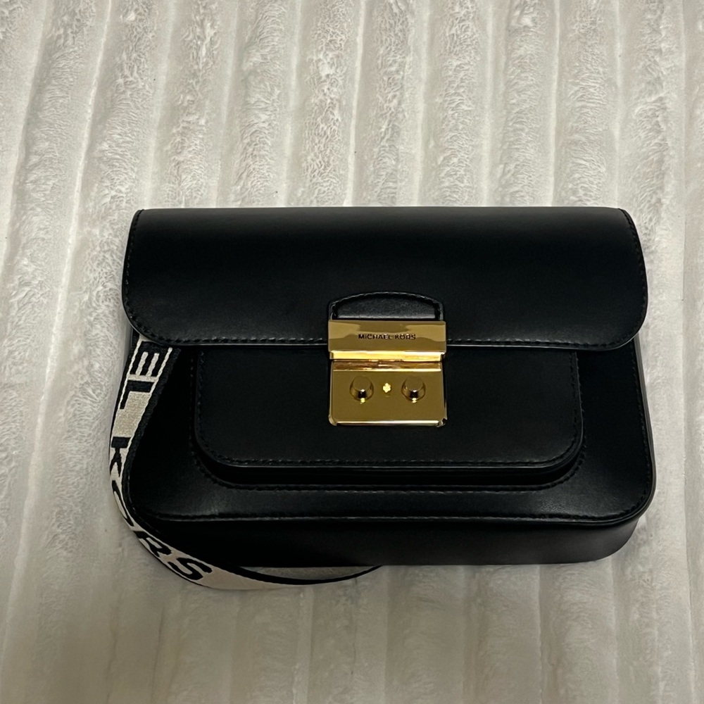 Michael Kors Sloan Editor